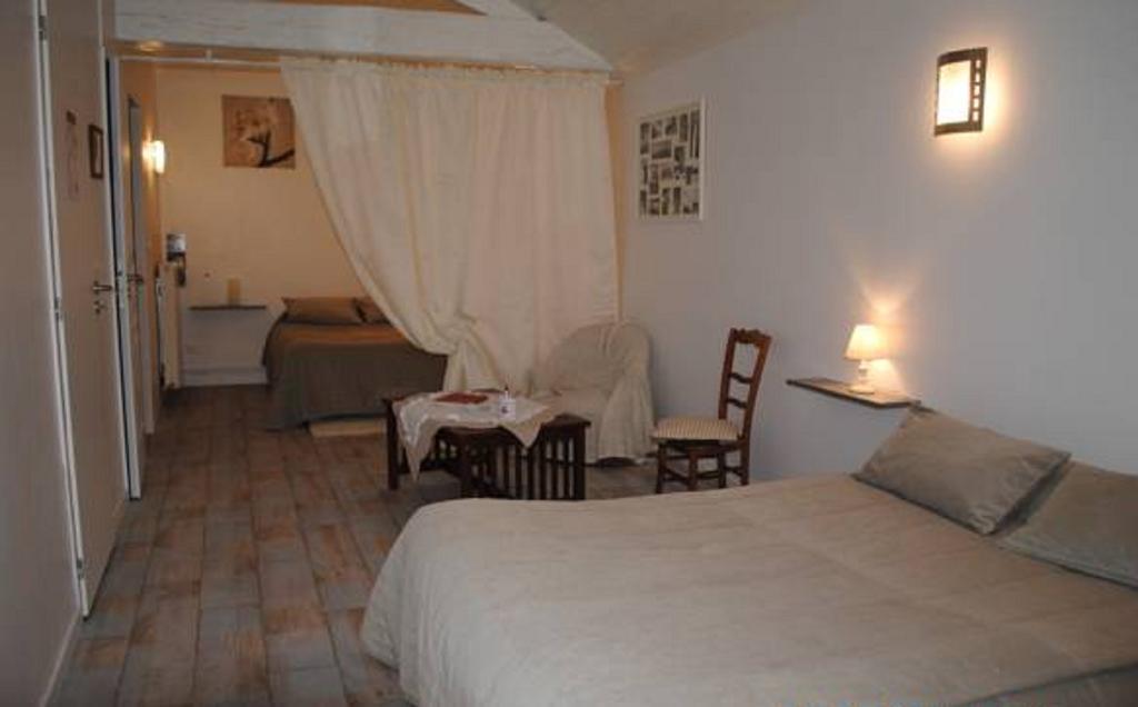 La Poussardiere Saint-Martin-sous-Mouzeuil Ruang foto