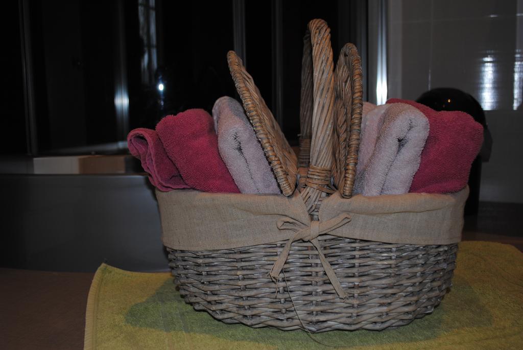 La Poussardiere Saint-Martin-sous-Mouzeuil Bagian luar foto